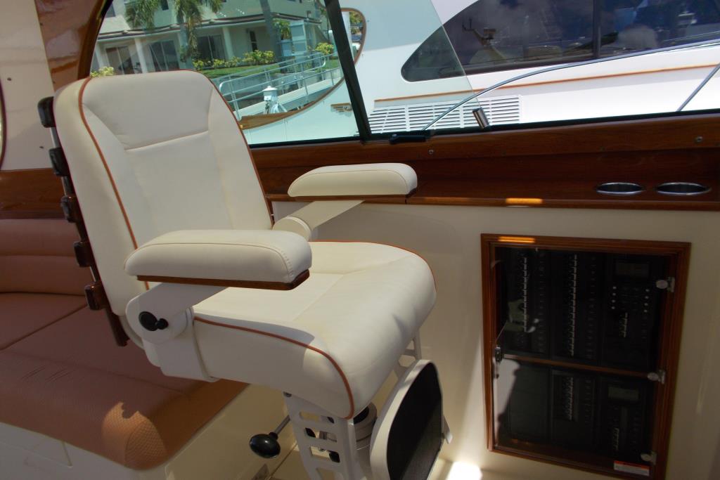 2015 Hinckley Picnic Boat Mkiii